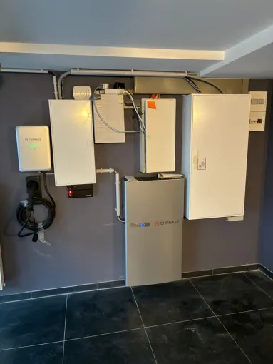 Installation d'une batterie de stockage Emphase à Rouen, Beauvais, ENRLUX France